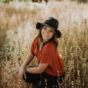 Meet your Posher, Paige